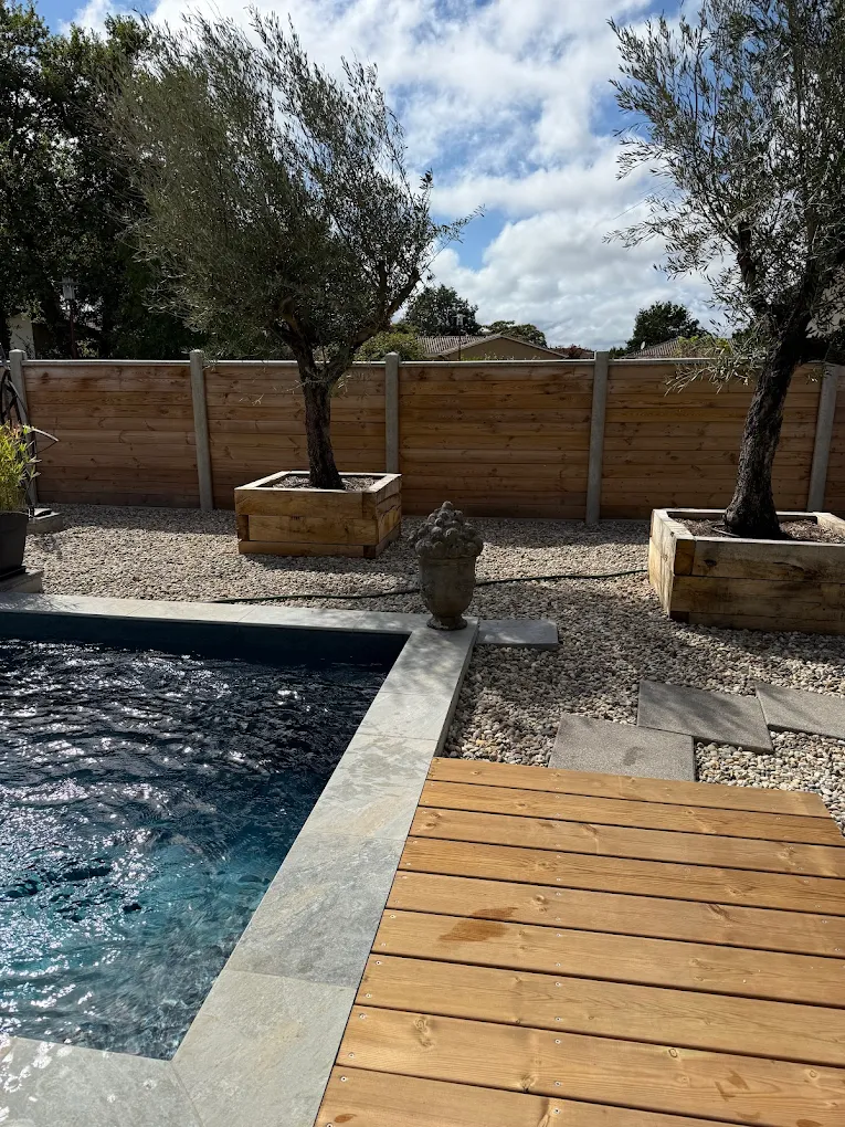 Réalisation d'aménagement de jardin par Horizon Jardin à Tanneron